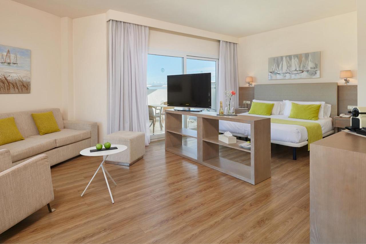Hotel Sabina กาลามิยอร์ ภายนอก รูปภาพ