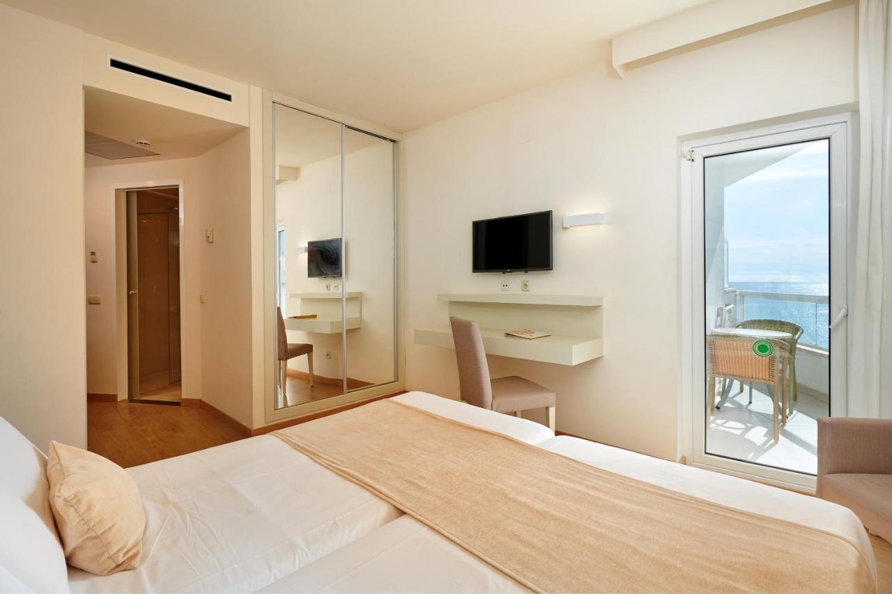 Hotel Sabina กาลามิยอร์ ภายนอก รูปภาพ