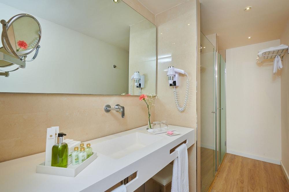 Hotel Sabina กาลามิยอร์ ภายนอก รูปภาพ