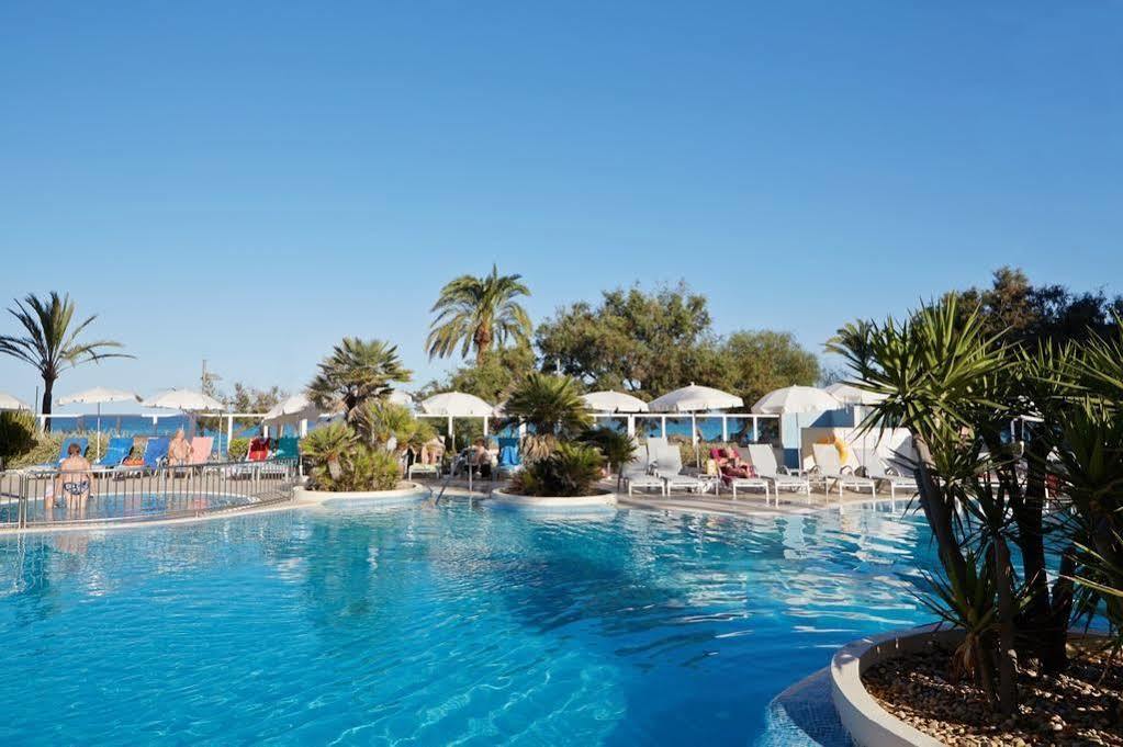 Hotel Sabina กาลามิยอร์ ภายนอก รูปภาพ