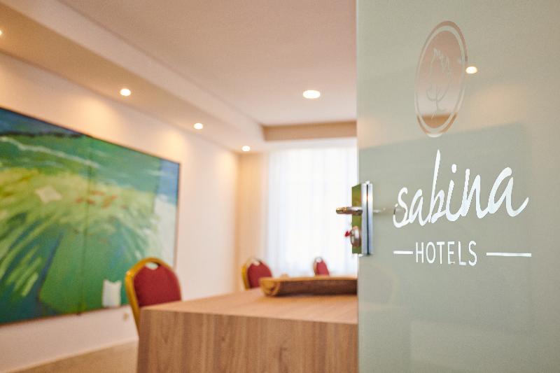Hotel Sabina กาลามิยอร์ ภายนอก รูปภาพ