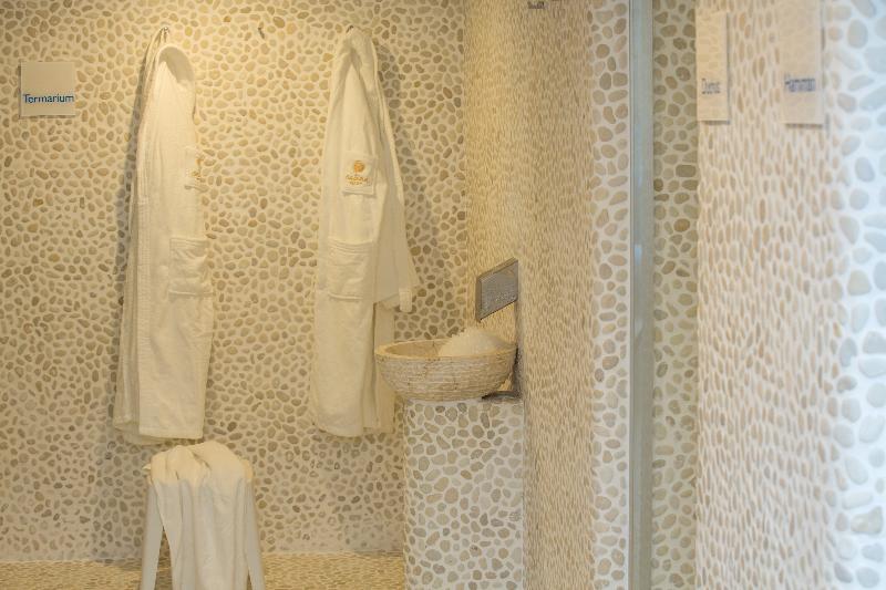 Hotel Sabina กาลามิยอร์ ภายนอก รูปภาพ
