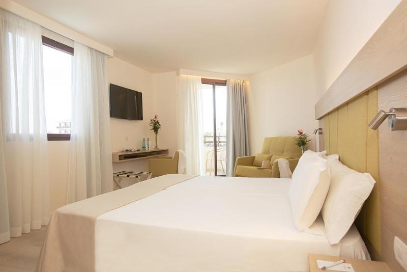 Hotel Sabina กาลามิยอร์ ภายนอก รูปภาพ